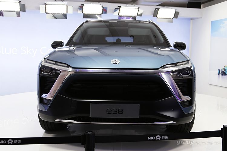 蔚来ES8