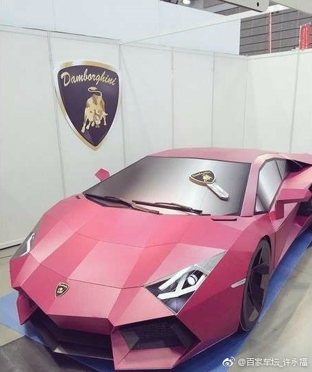 日本一男子用硬纸板打造了的一辆兰博基尼