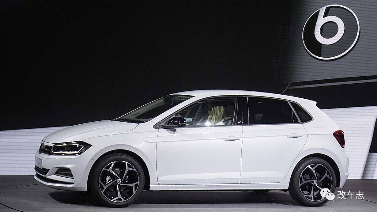 大众终于良心发现了，10几万的POLO装了30几万车才有的配置！