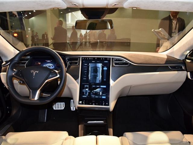 [转帖]坐进特斯拉，不会启动，不会挂挡，不会拉手刹