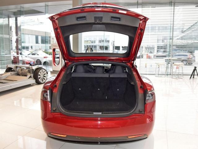 [转帖]坐进特斯拉，不会启动，不会挂挡，不会拉手刹