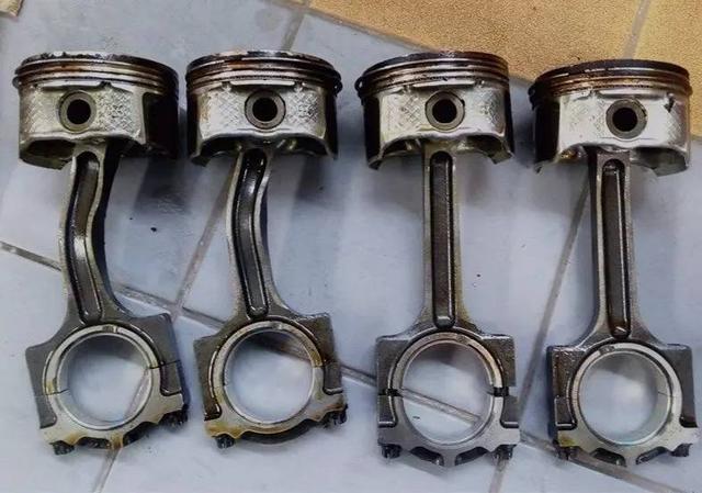 扩散!涉水前不注意这个小动作 分分钟毁了发动机！