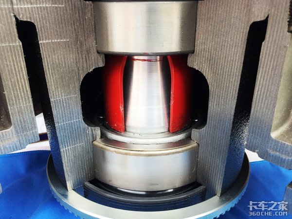 小升级大作用 康迈油润滑引众卡友围观