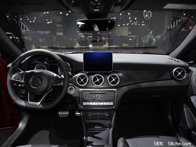 北京奔驰新款GLA上市 售价XX.XX-XX.XX万