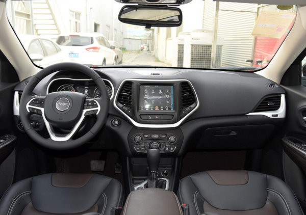 直男不接受丸子头？这10种汽车设计我也不想忍了-图4