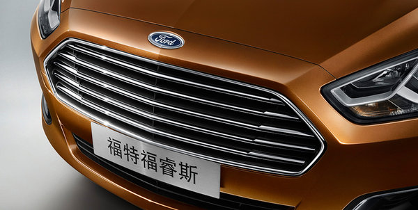福特福睿斯新款报价图片 落地价10W福睿斯怎么样