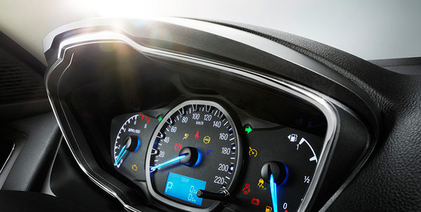 福特福睿斯新款报价图片 落地价10W福睿斯怎么样