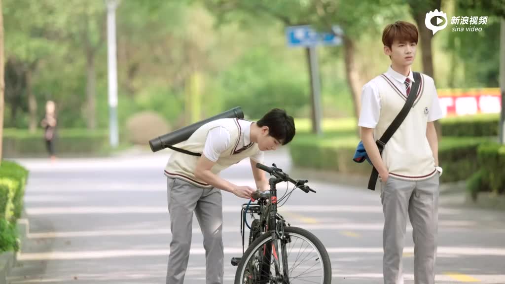 陈学冬白敬亭虐心演绎兄弟情