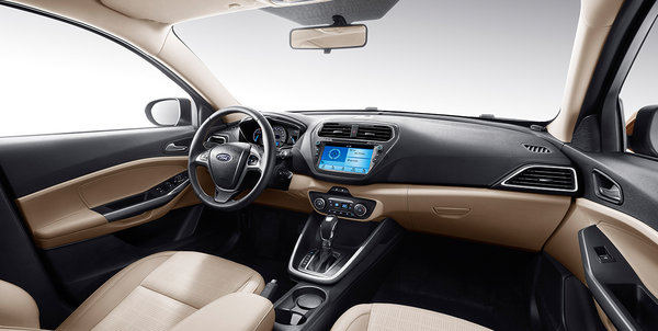 福特福睿斯新款报价图片 落地价10W福睿斯怎么样