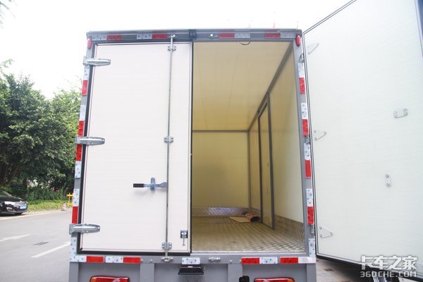 吉利纯电动横空出世 这4大优势最值钱！