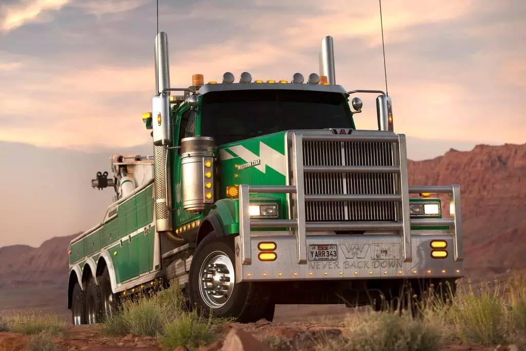 《变形金刚5》的主演，其实是这10款车