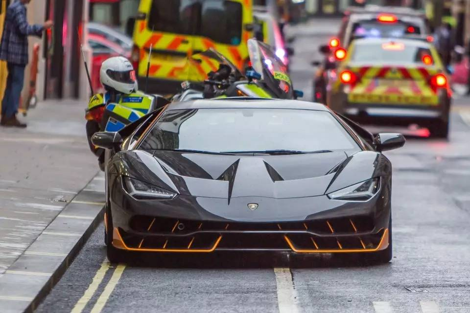 《变形金刚5》的主演，其实是这10款车