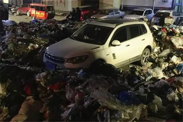 剐蹭！乱停！随便毁? 就这素质还是别开这车了！