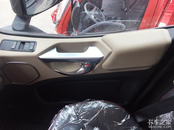 MC13+ZF最新AMT 国产高端重卡再添猛将