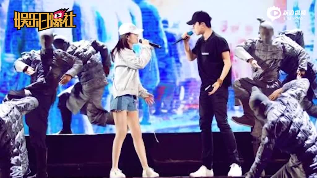 谢娜与老公张杰一起彩排