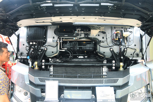 MC13+ZF最新AMT 国产高端重卡再添猛将