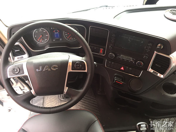 MC13+ZF最新AMT 国产高端重卡再添猛将