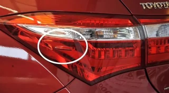 改装车上的大尾翼，到底有什么用？