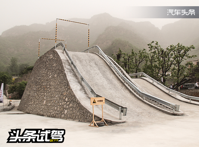 刷河道｜大部分SUV只能岸边围观，新哈弗H9越野体验