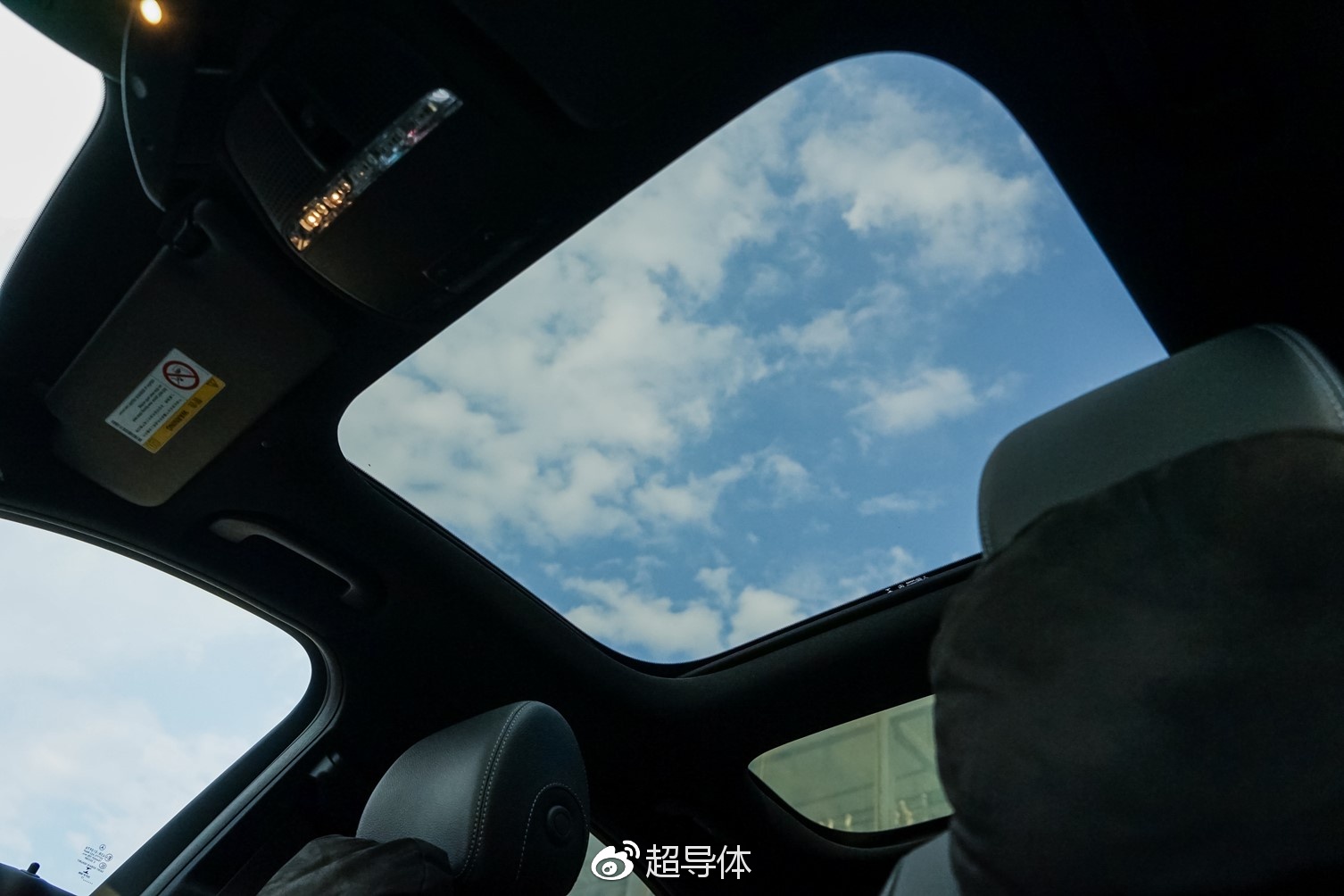 #超导车志# #德系车#  我只中意你 奔驰E300标轴试驾