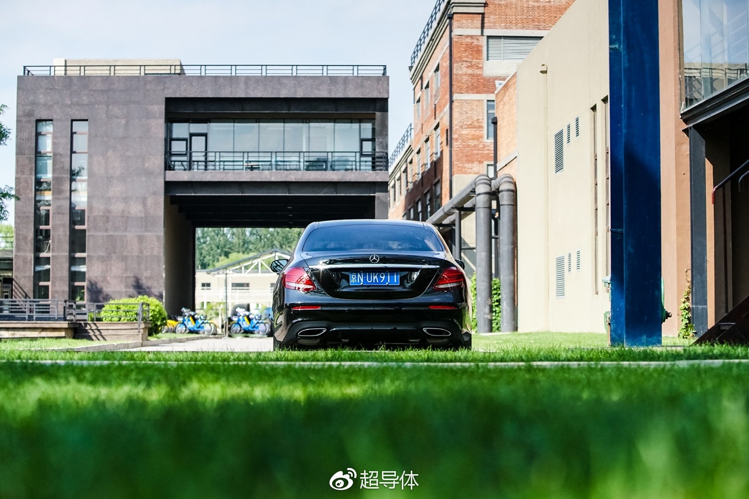 #超导车志# #德系车#  我只中意你 奔驰E300标轴试驾