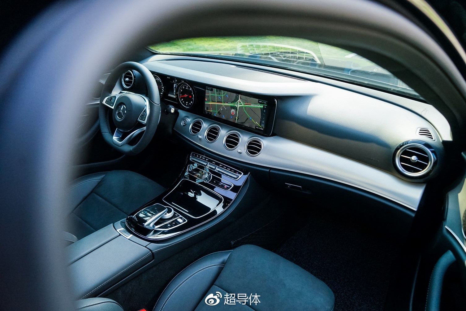 #超导车志# #德系车#  我只中意你 奔驰E300标轴试驾