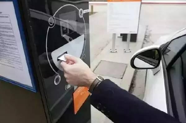 据说每天都有人中招 地库的隐形杀手到底是……