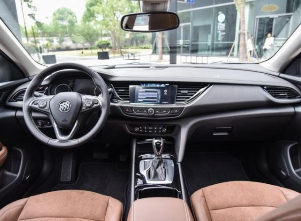 别克新君威超炫外观感人配置  别克新君威图片