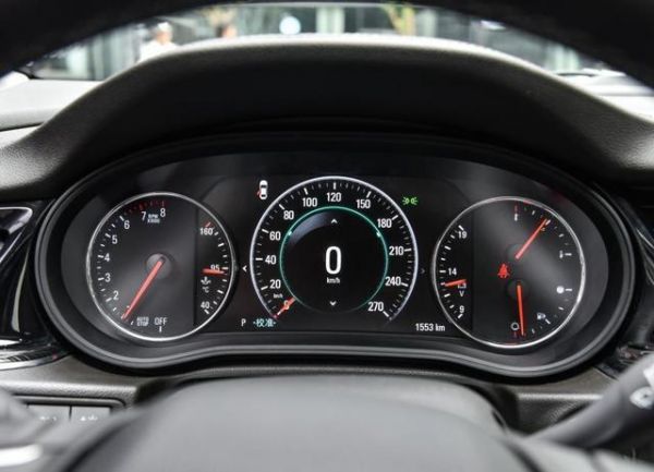 别克新君威超炫外观感人配置  别克新君威图片