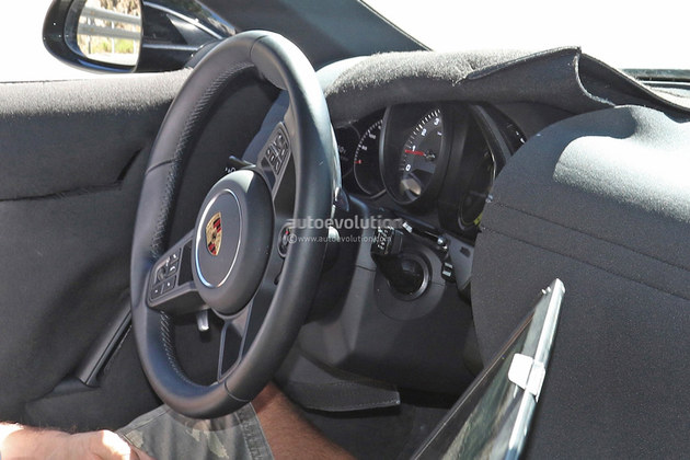 保时捷全新911内饰谍照曝光 科技感更强