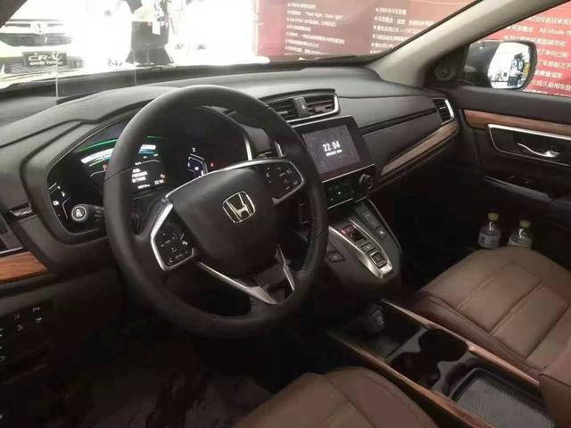 国内实拍内饰（图片质量有限）