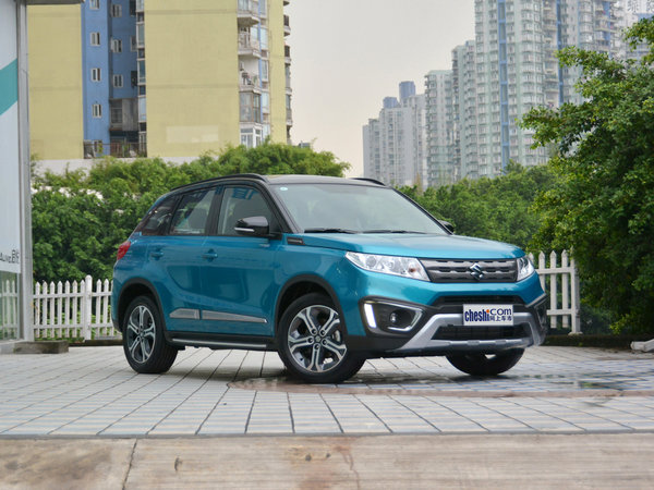 长安铃木  1.4T 自动 右前正45度