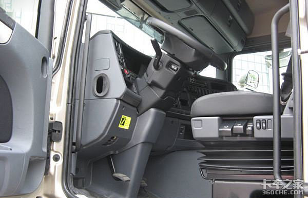 斯堪尼亚AMT有离合器踏板 全国仅此一台