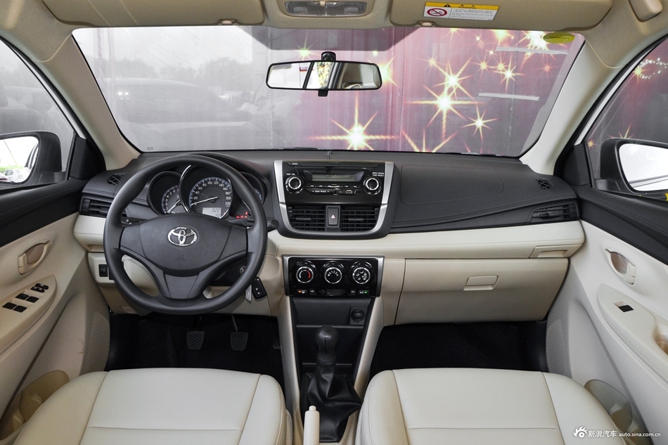 2017款威驰FS 1.3L手动锋锐版