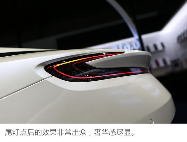 慢0.1秒便宜62万元 阿斯顿·马丁DB 11 V8实拍-图11