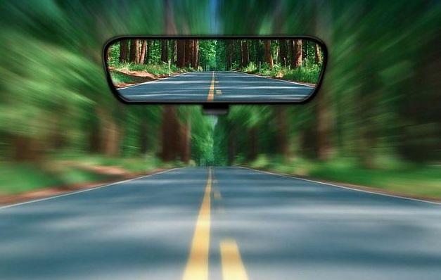 汽车后视镜这样用最安全 看看你调整对了吗