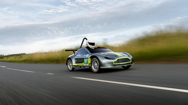 没发动机的超跑 看阿斯顿·马丁肥皂盒车