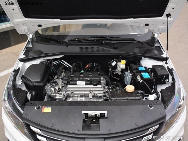 宝骏310W正式上市 售价4.28-5.68万元