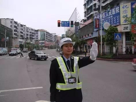 交警手里有这四张照片，200元6分就没了！