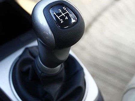 学会这两招 手动挡不比自动挡体验差