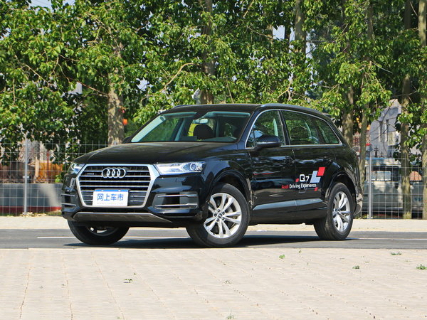 奥迪(进口)  45 TFSI 左前正45度