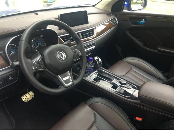 SUV10万元级中的配置王---东风风光580智尚版