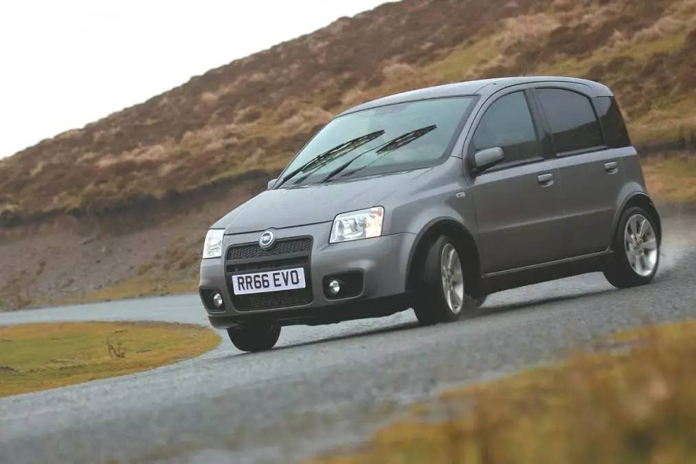 小钢炮界，这10款车最特立独行