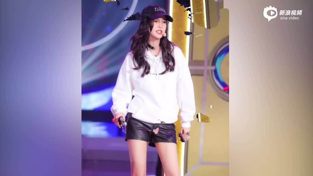 baby秀回旋踢飙热舞