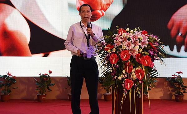 切脉长春支招全国 中国汽车行业趋势高峰论坛下猛药