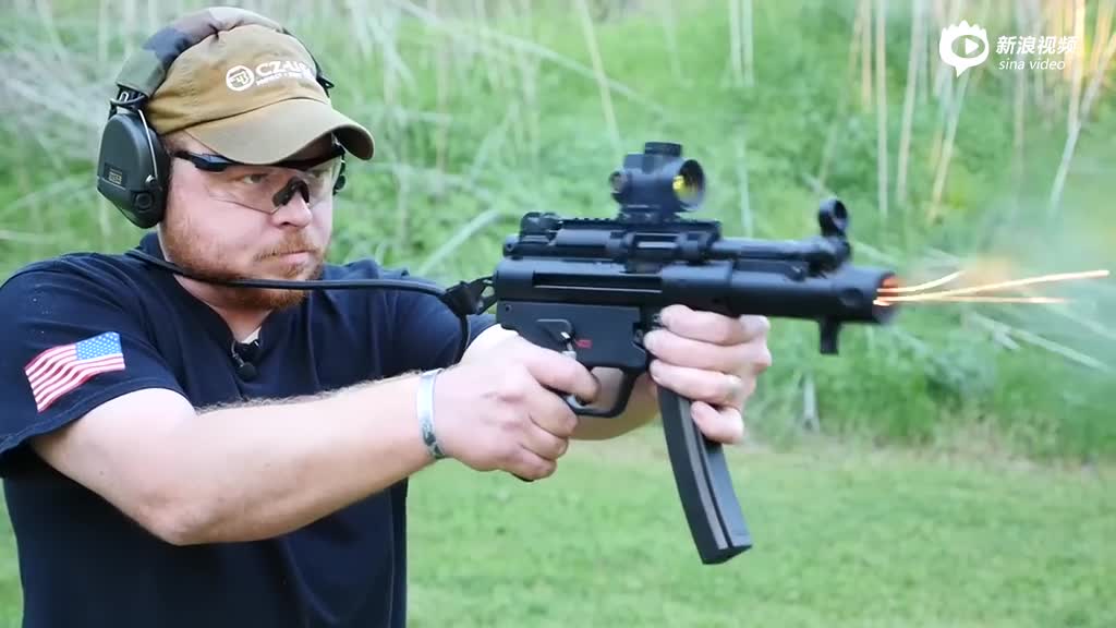 德国hk公司sp5k冲锋枪:平民版的mp5k_手机新浪网