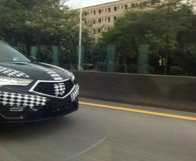 全新换代雅阁来袭！奥迪A8除了足疗还有啥亮点？