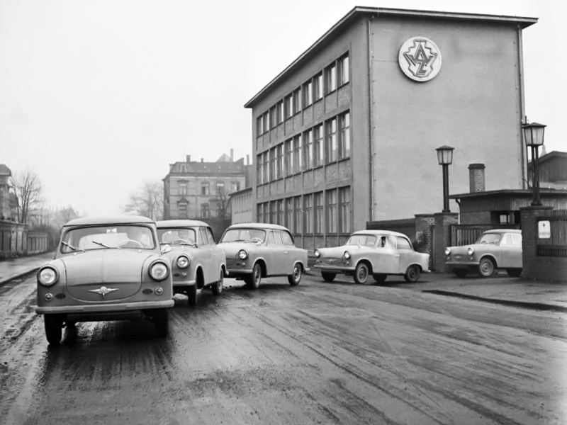 内饰用硬纸板、座椅填充物是旧棉花的畅销家庭车