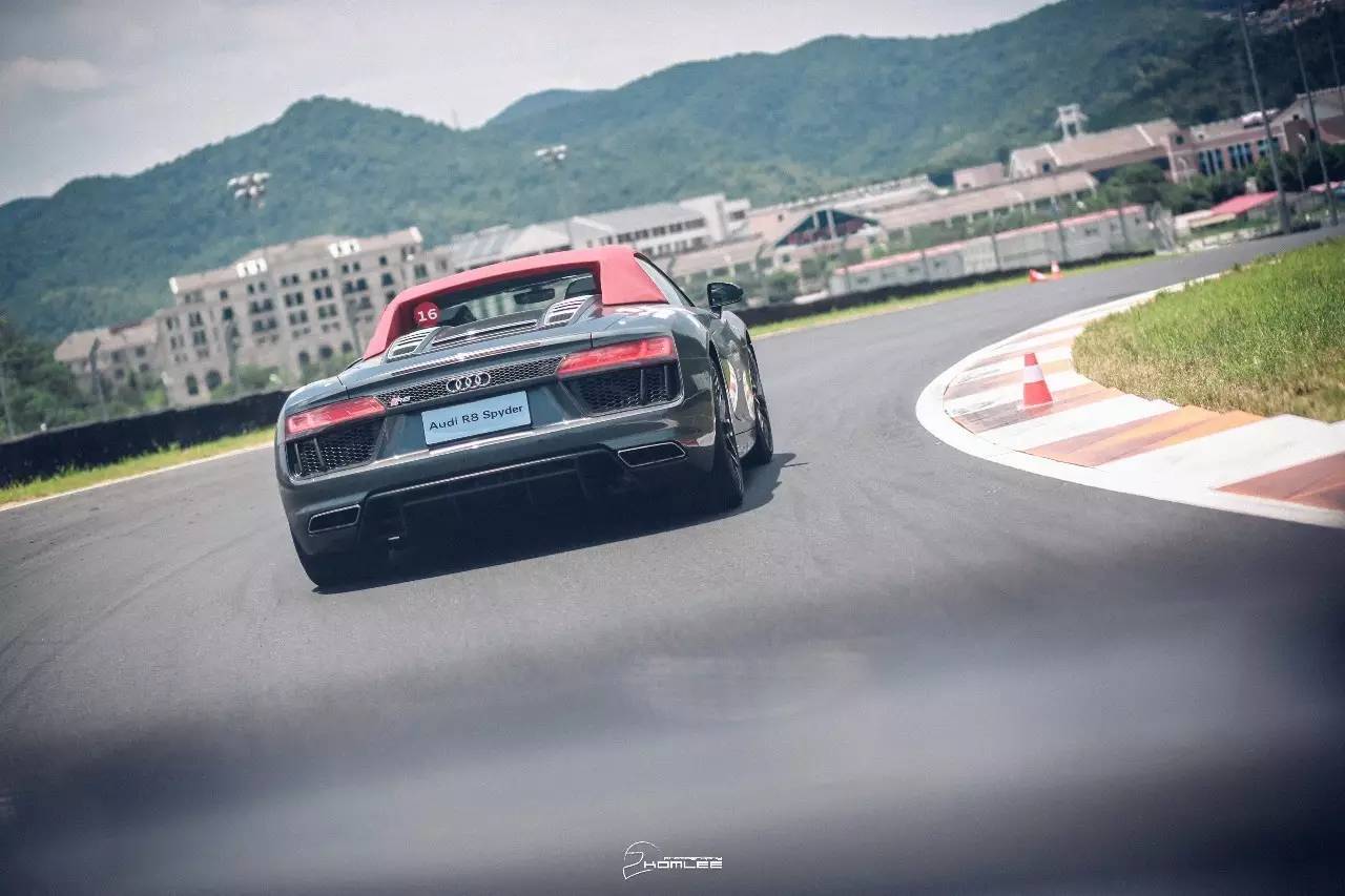 第一次来浙赛，就带我玩这么嗨！丨奥迪驾控汇