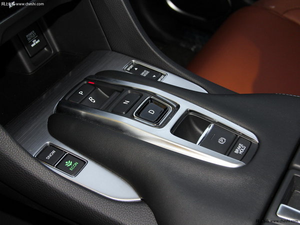 哪吒与变形金刚开拍 细数合资车企的中国特供车-图13